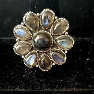Elegant Sterling Silver and Labradorite Green Gemstone Flower Ring